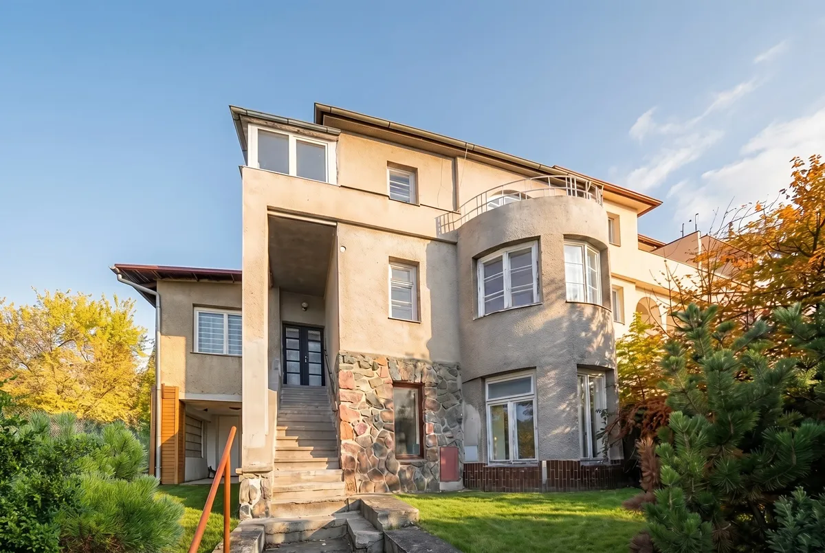 Prodej vily 350 m², pozemek 601 m²